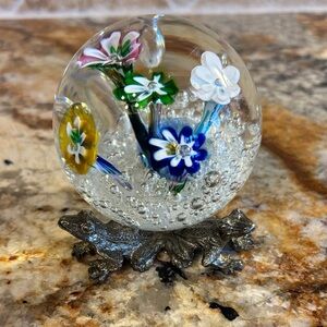 Vintage Neato Millefiori Ice Pick Flowers Murano Paperweight w/Metal Frog Base